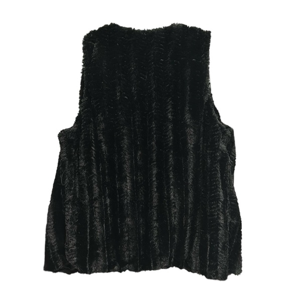 🆕 NWOT BEAUTEES designed in Los Angeles Gorgeous Silky Soft Faux Fur Vest  Sz L - Picture 3 of 5